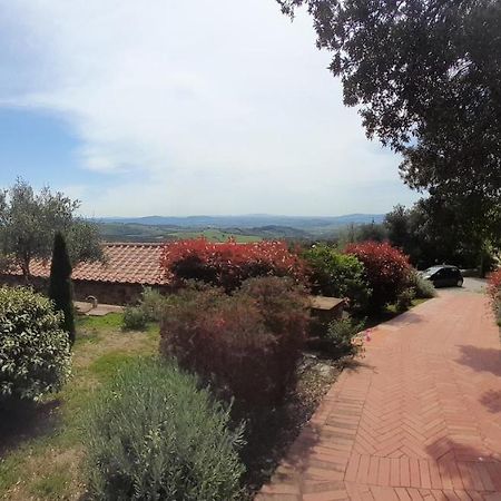 Casa Di Campagna In Collina Tatti Exterior photo